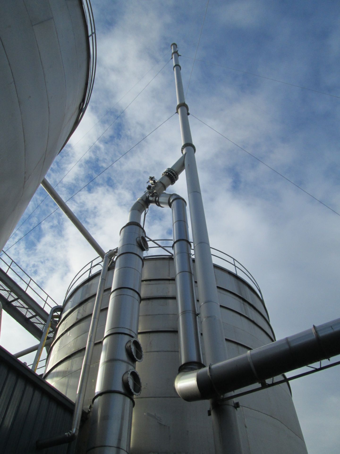 C02 Scrubber with Blowers and Stainless Steel Column and Exhaust Stack - Image 18 of 22