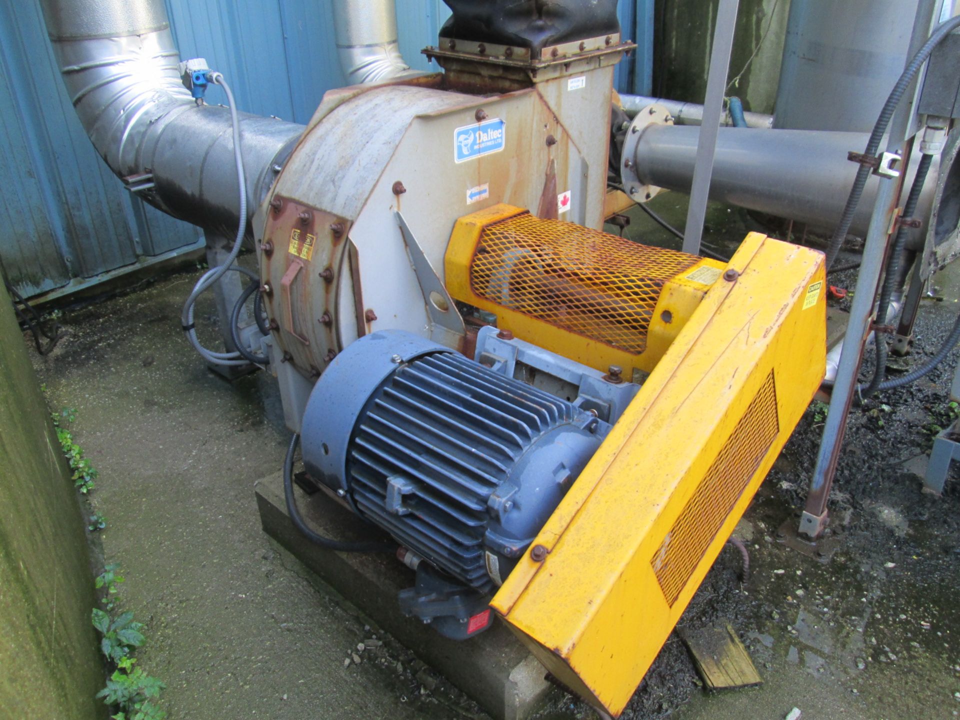 C02 Scrubber with Blowers and Stainless Steel Column and Exhaust Stack - Image 10 of 22