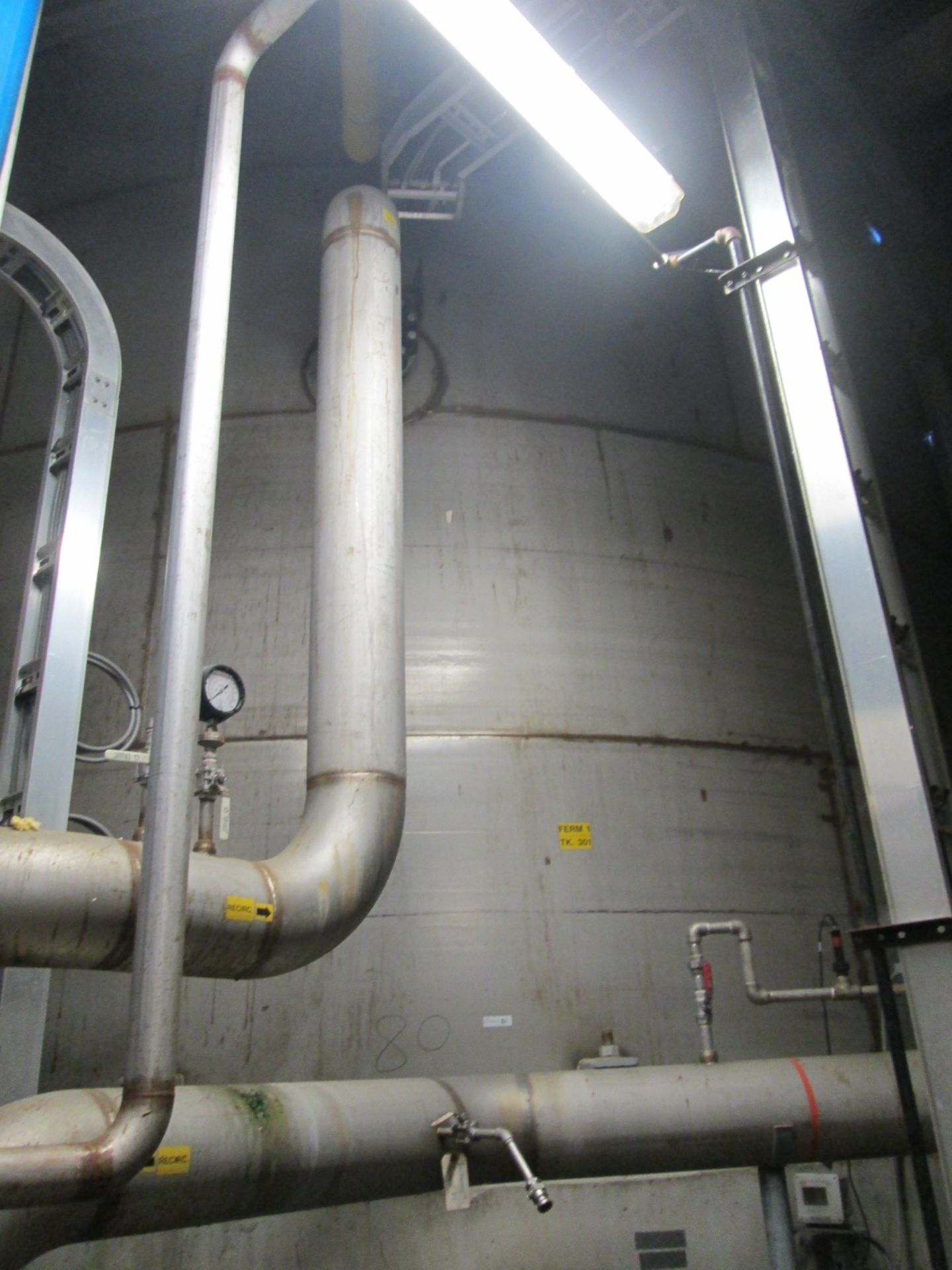 250,000 Gallon Stainless Steel Tank with Agitator - Image 11 of 15