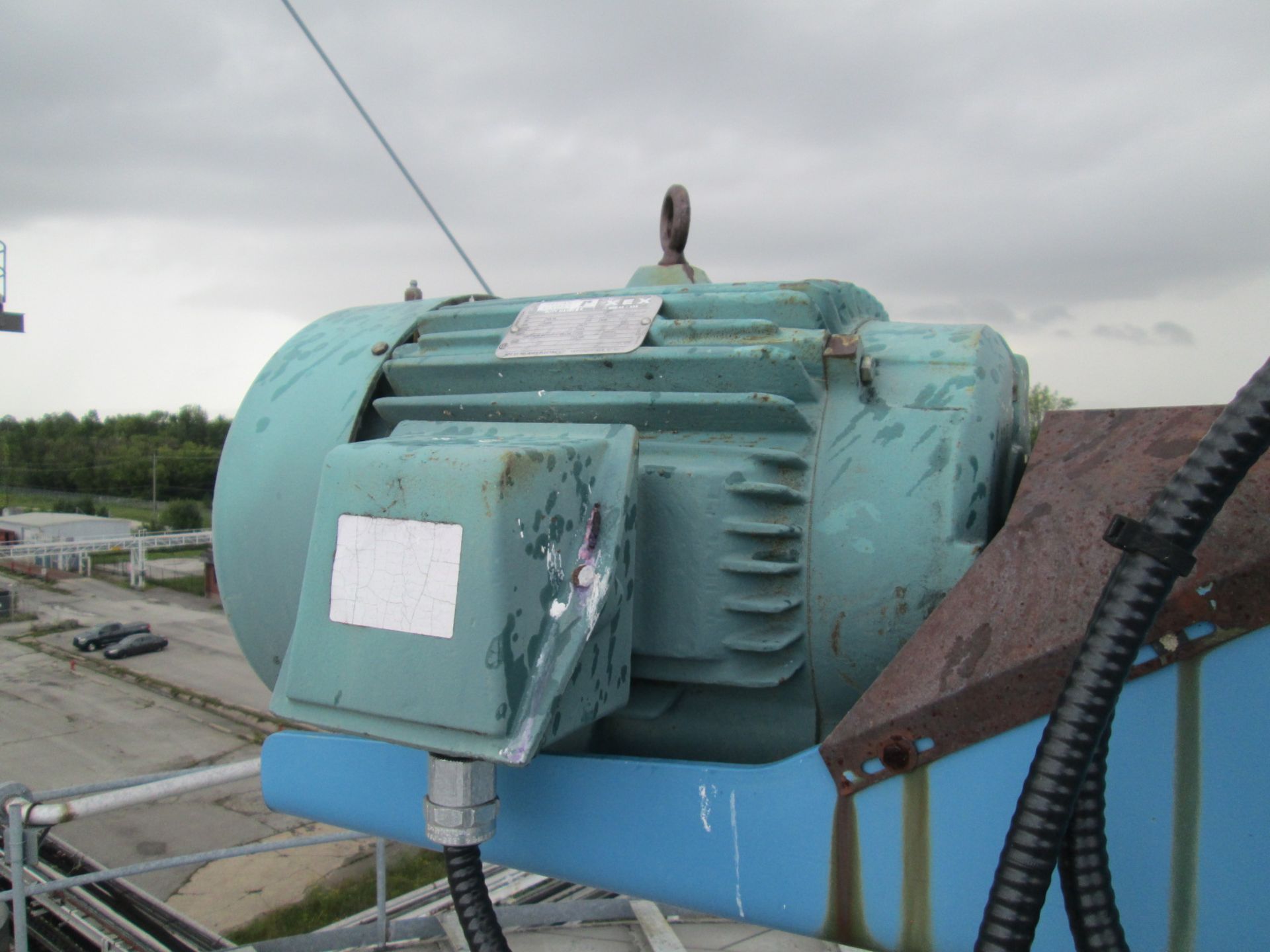 360,000 Gallon Stainless Steel Tank with Chemineer Agitator. - Image 10 of 14