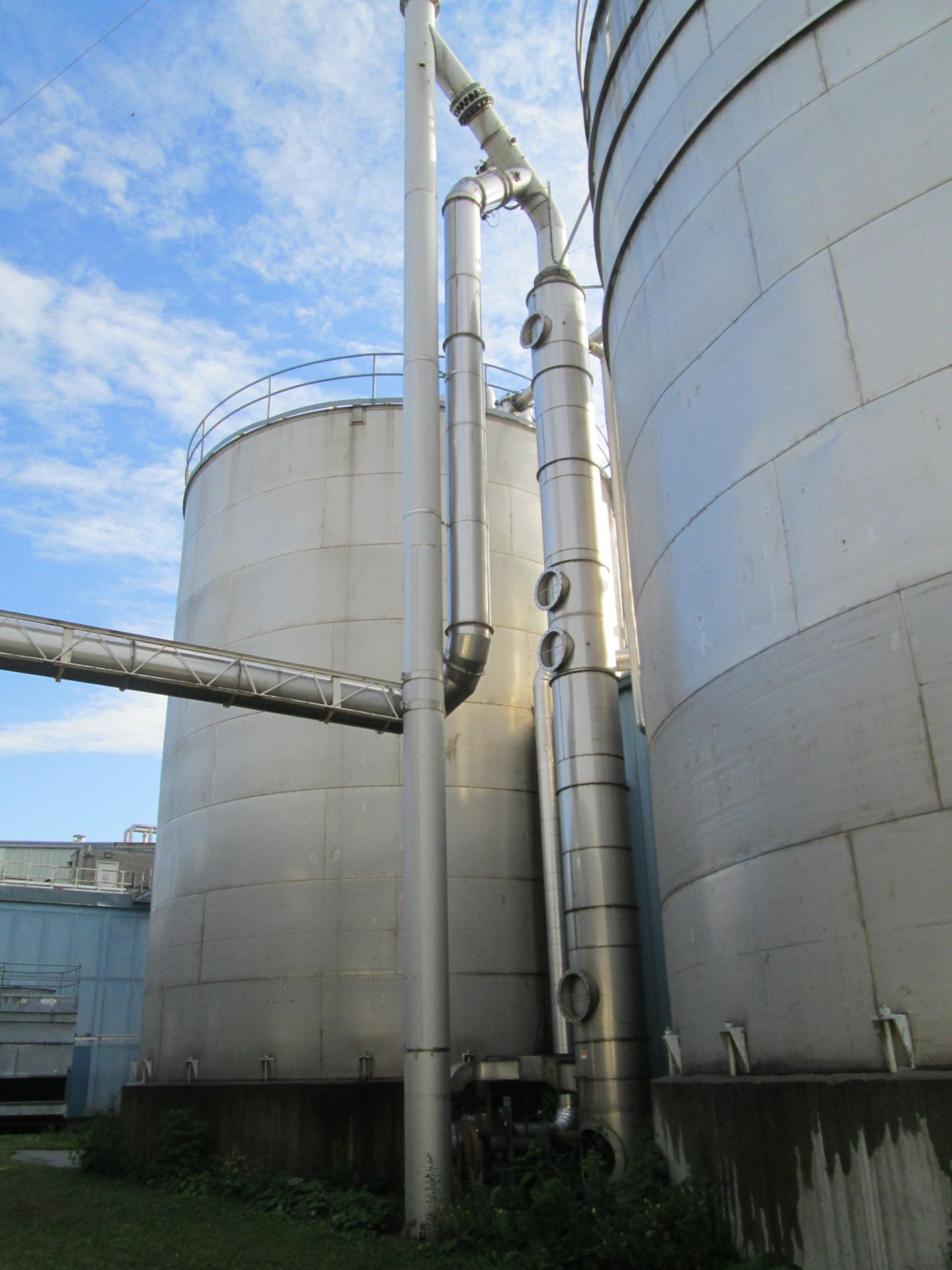 C02 Scrubber with Blowers and Stainless Steel Column and Exhaust Stack - Image 20 of 22