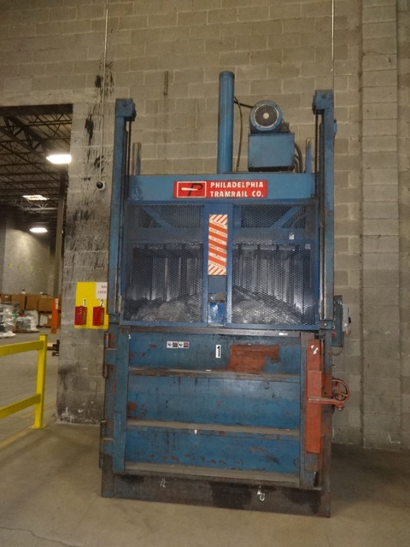 Philidelphia Tramrail Vertical Baler