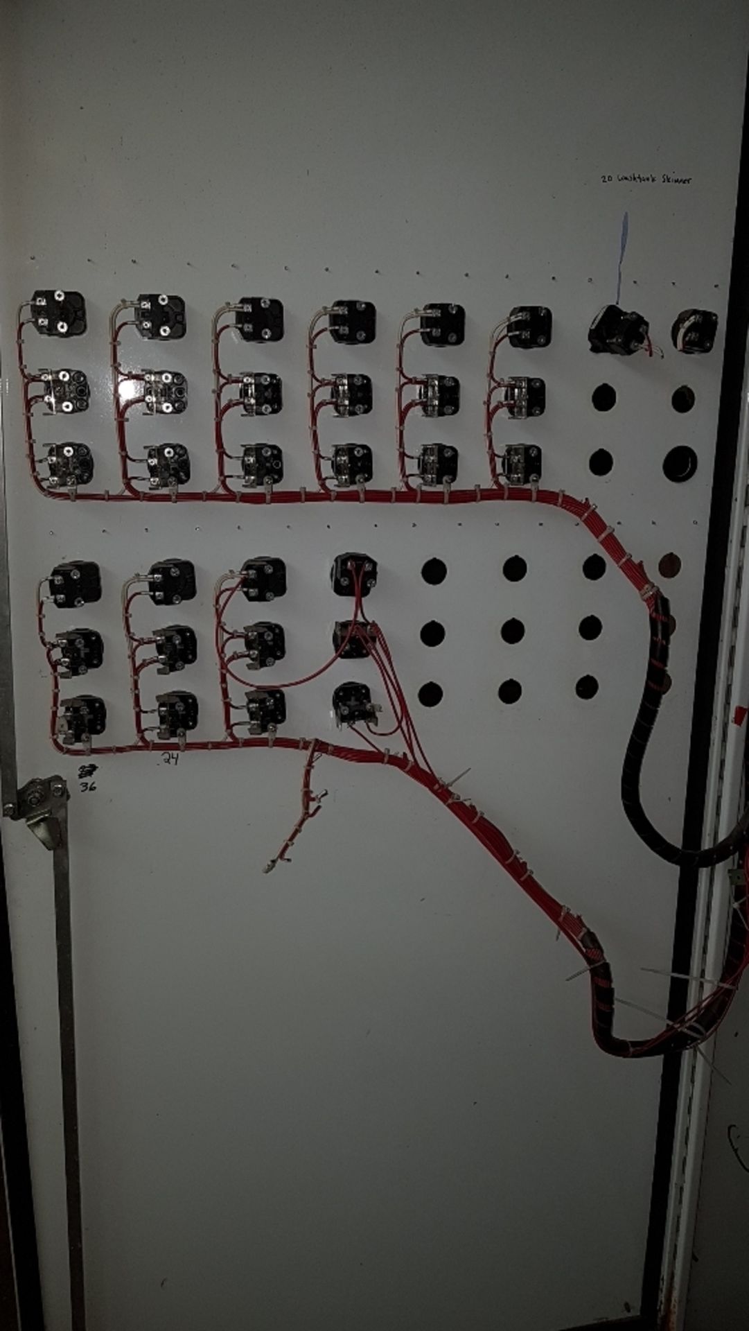 Line Control Panel - Image 8 of 11