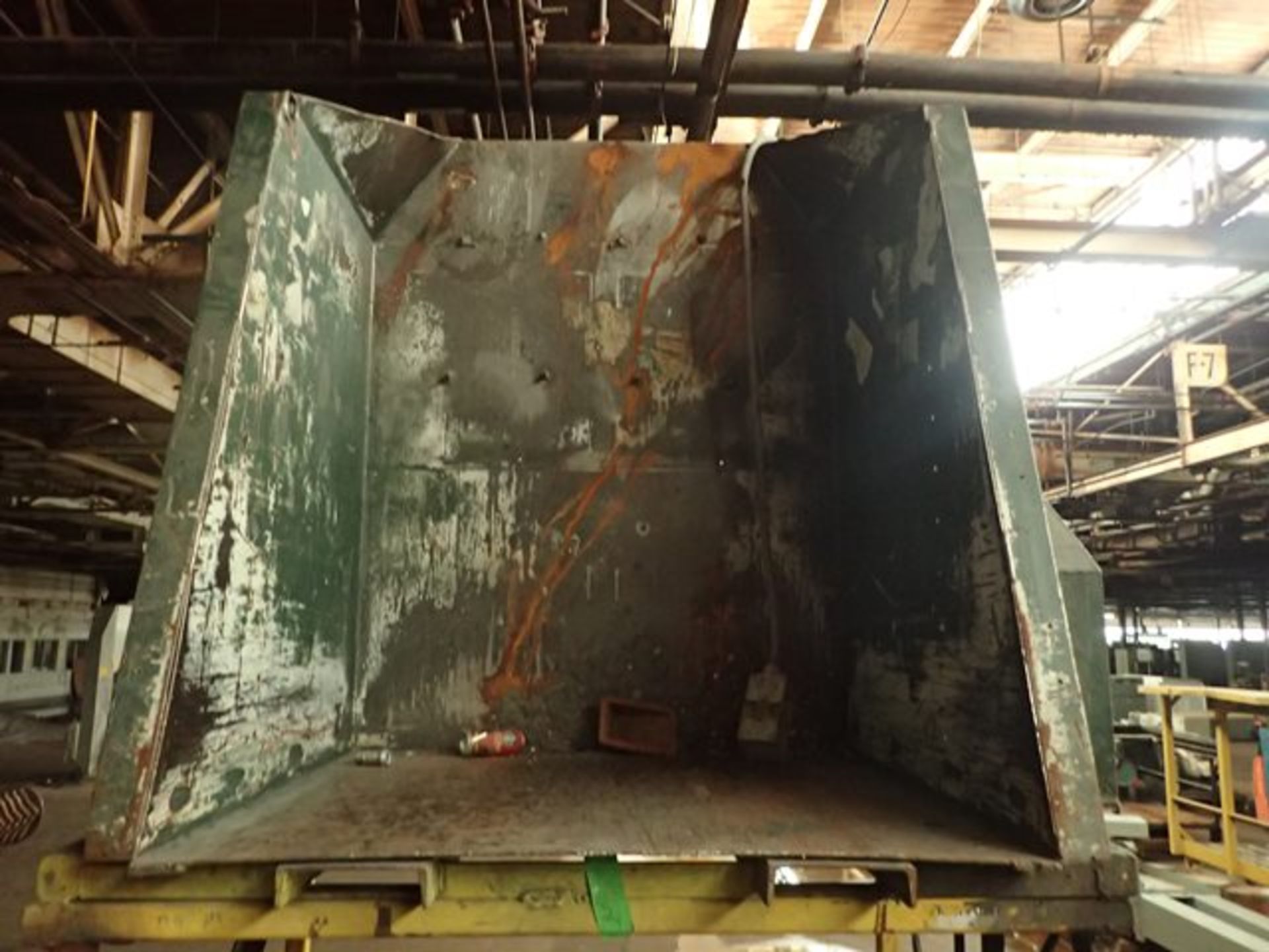 W.E.S Box Dumper, Hydraulic - Image 2 of 5