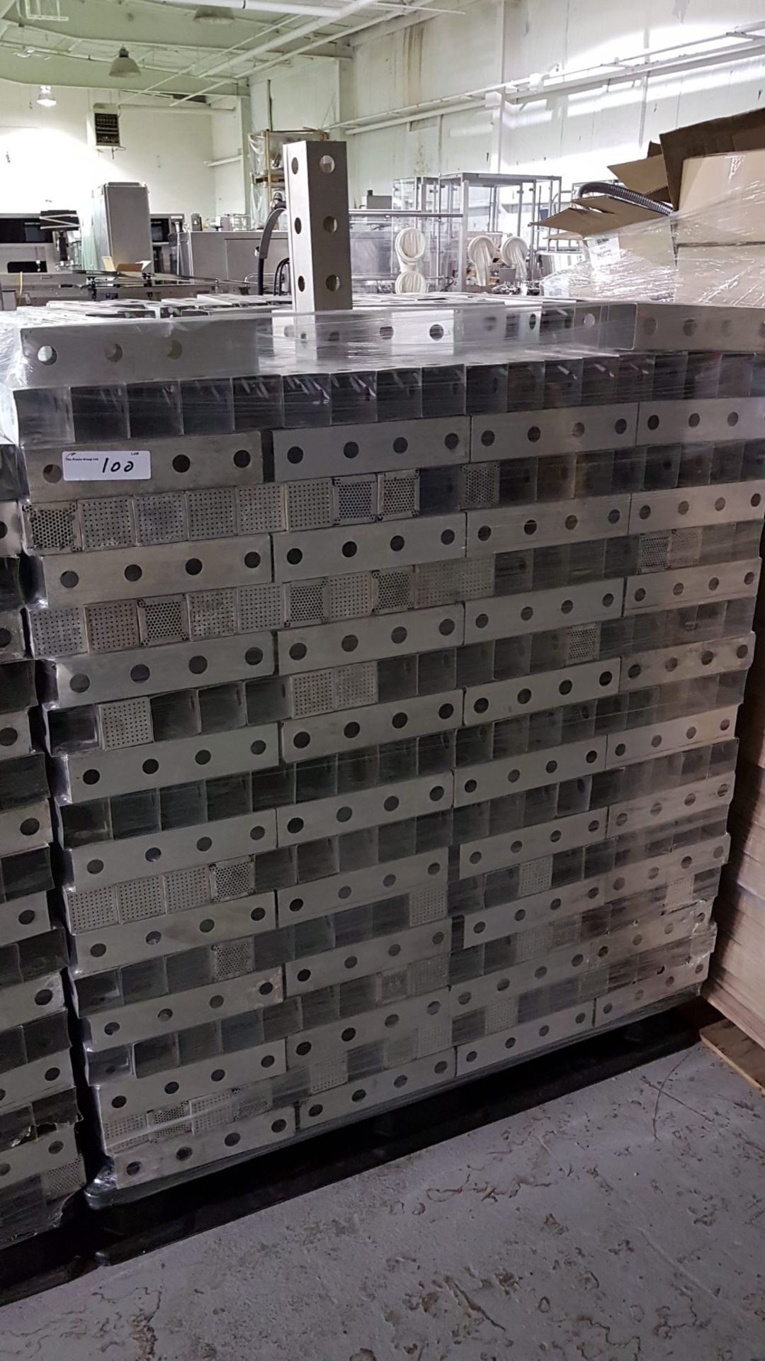 Pallet of used aluminum strainer inserts, with perforated bottoms - Image 3 of 4