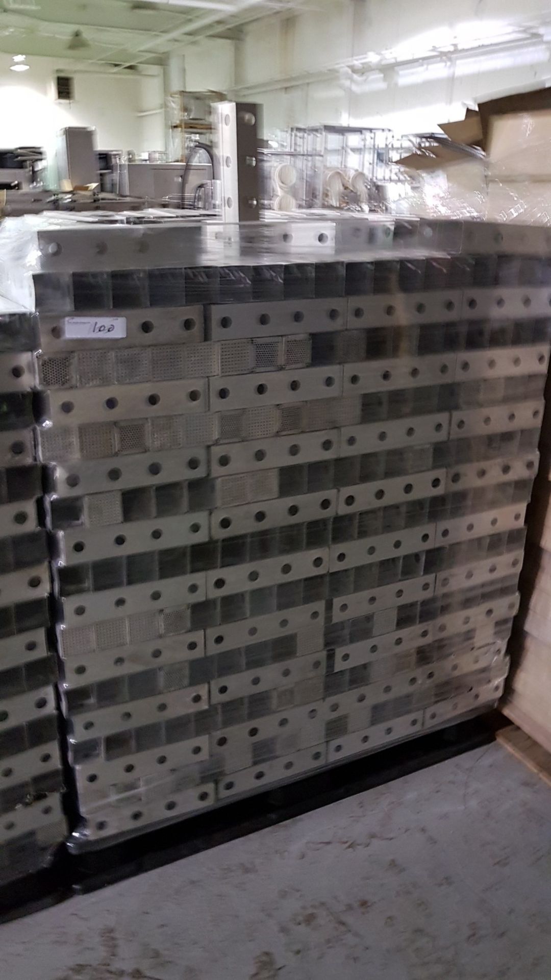 Pallet of used aluminum strainer inserts, with perforated bottoms - Image 2 of 4