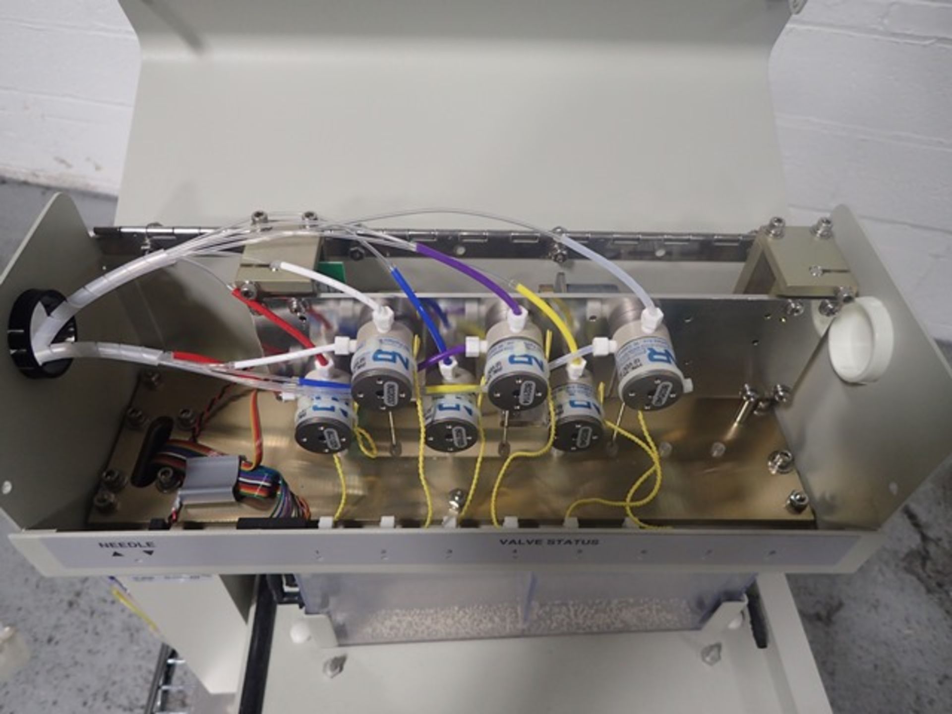 Varian VK 8000 Automatic Dissolution Sampling Station - Image 7 of 8