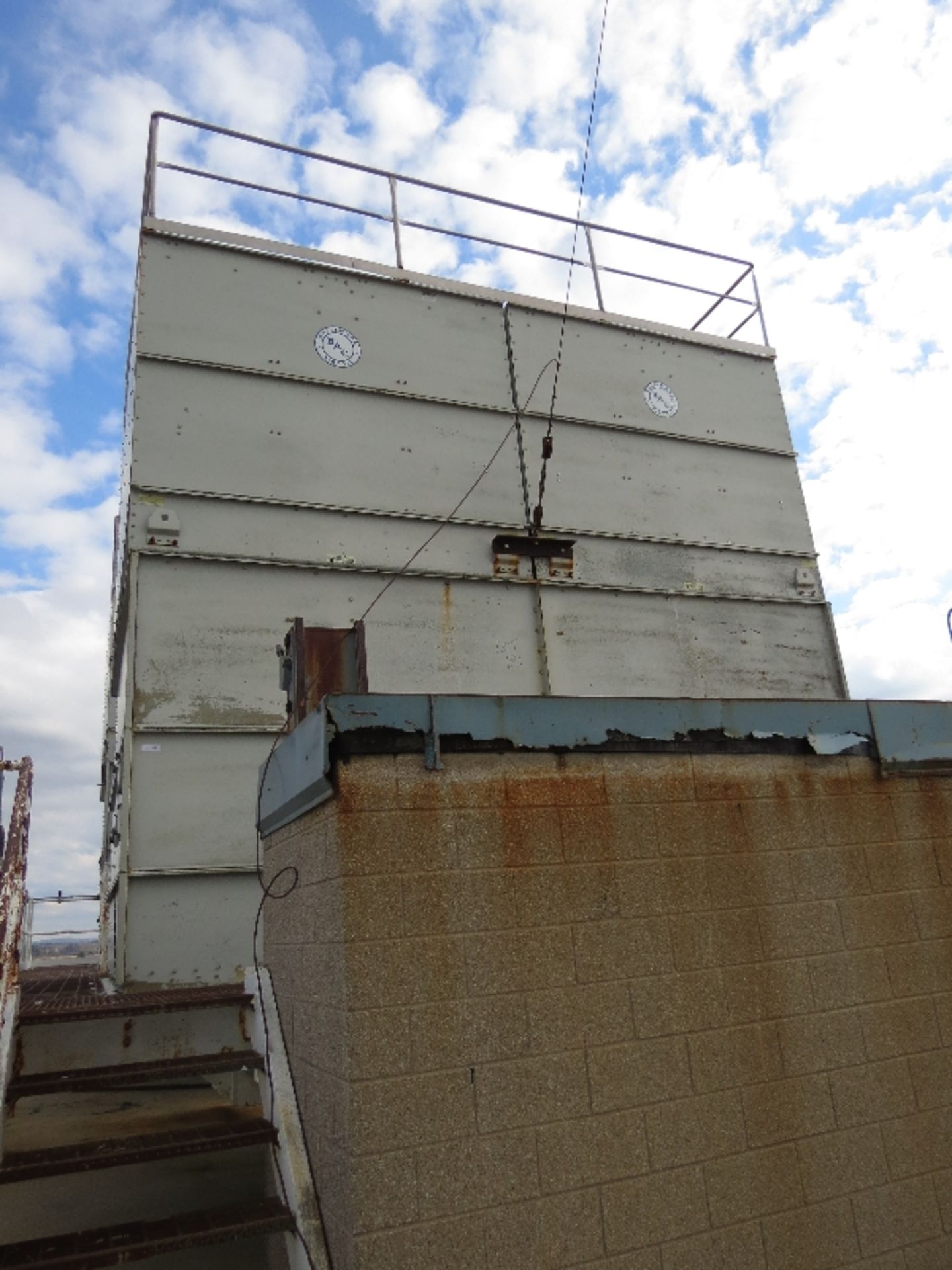 Baltimore Air Coil Cooling Tower, Model VT1-600-PPCX, Serial Number 96800170 Belt #B142 Nominal - Image 2 of 4