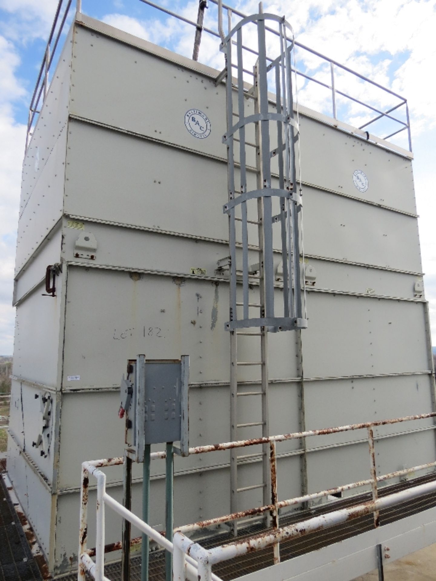 Baltimore Air Coil Cooling Tower, Model VT1-600-PPCX, Serial Number 96800171 Belt #B142 Nominal - Image 3 of 6