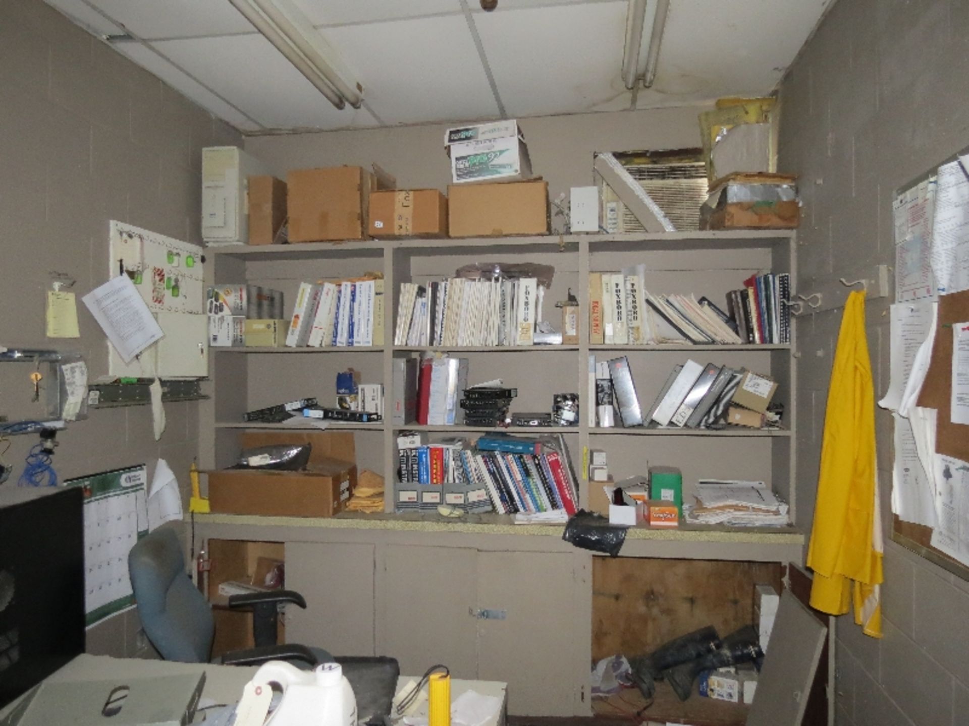 Contents of Shop Office - 1 Lot - Image 6 of 10