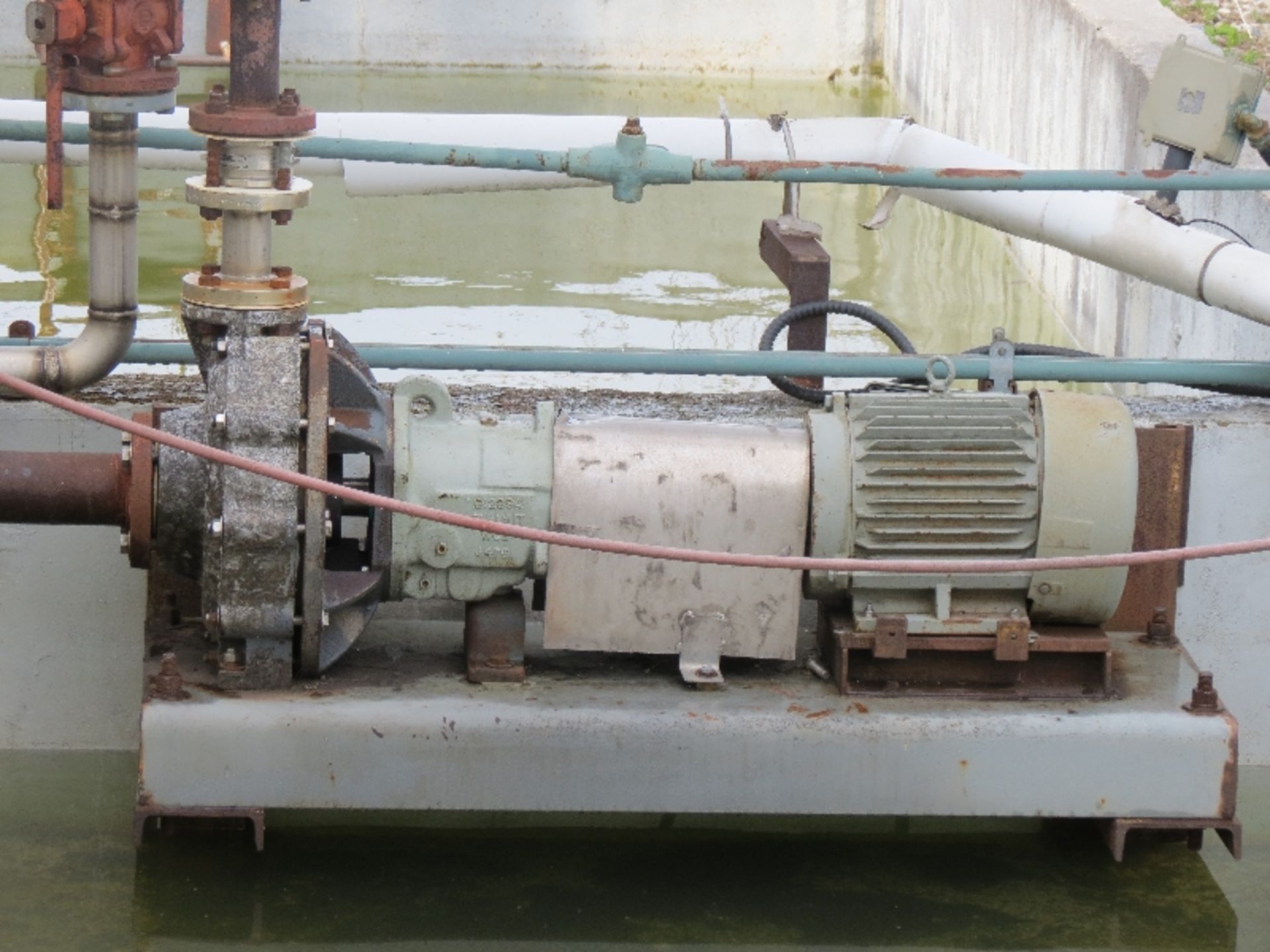 Ammonium Hydroxide Storage Tank,  TK-212, Lot includes pumps, Possible Fiberglass construction - Image 5 of 6