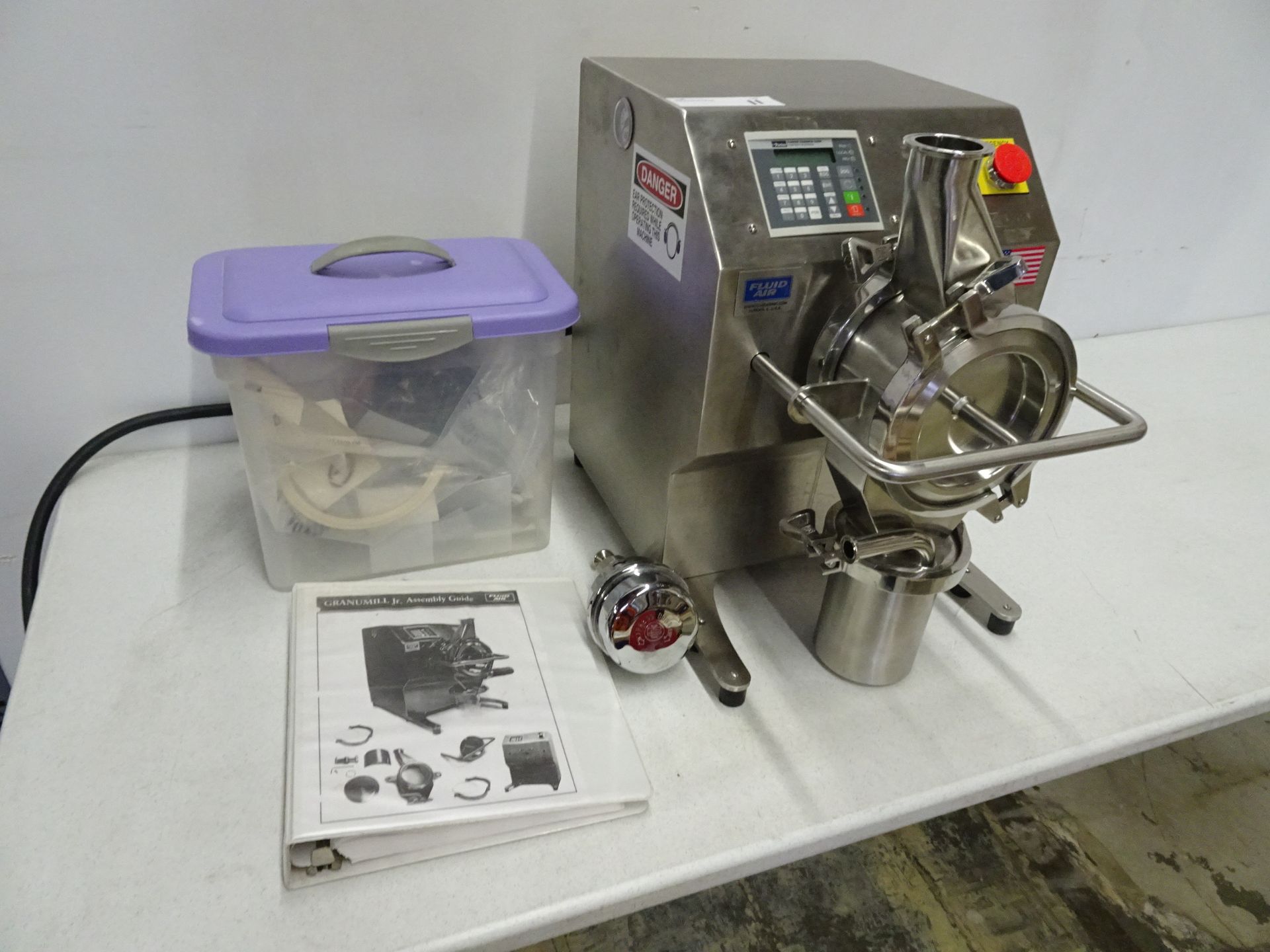 FluidAir Model Granumill Jr Wet/Dry SS Lab Mill w/ Granultion Head, Rotor, Accessories and Manual sn