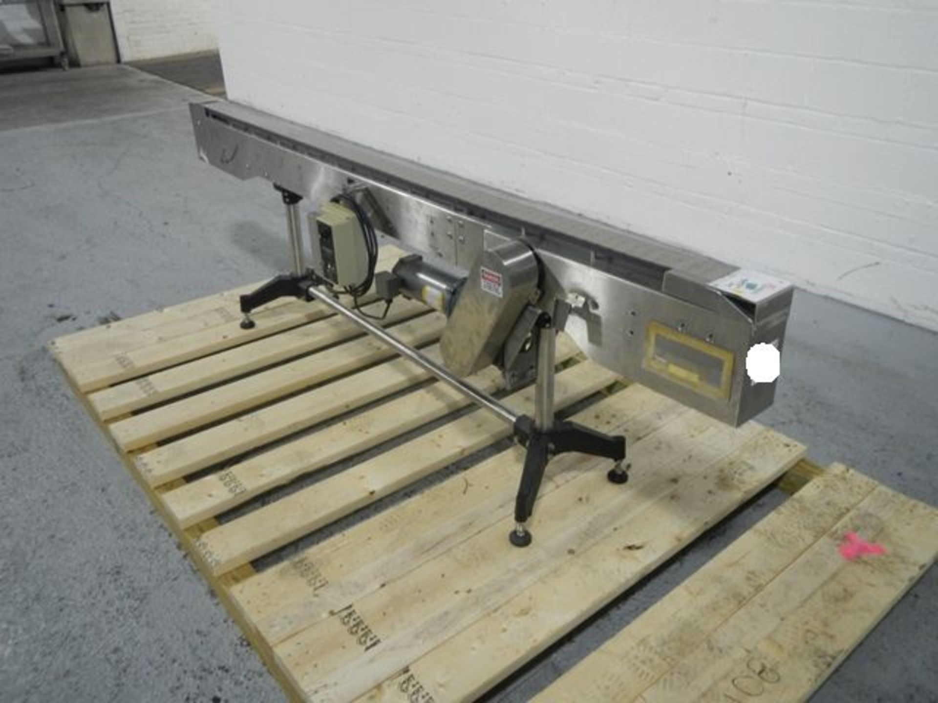 3" wide x 100" long slat conveyor, on stand with .25 hp, dc motor with controller. - Image 3 of 9