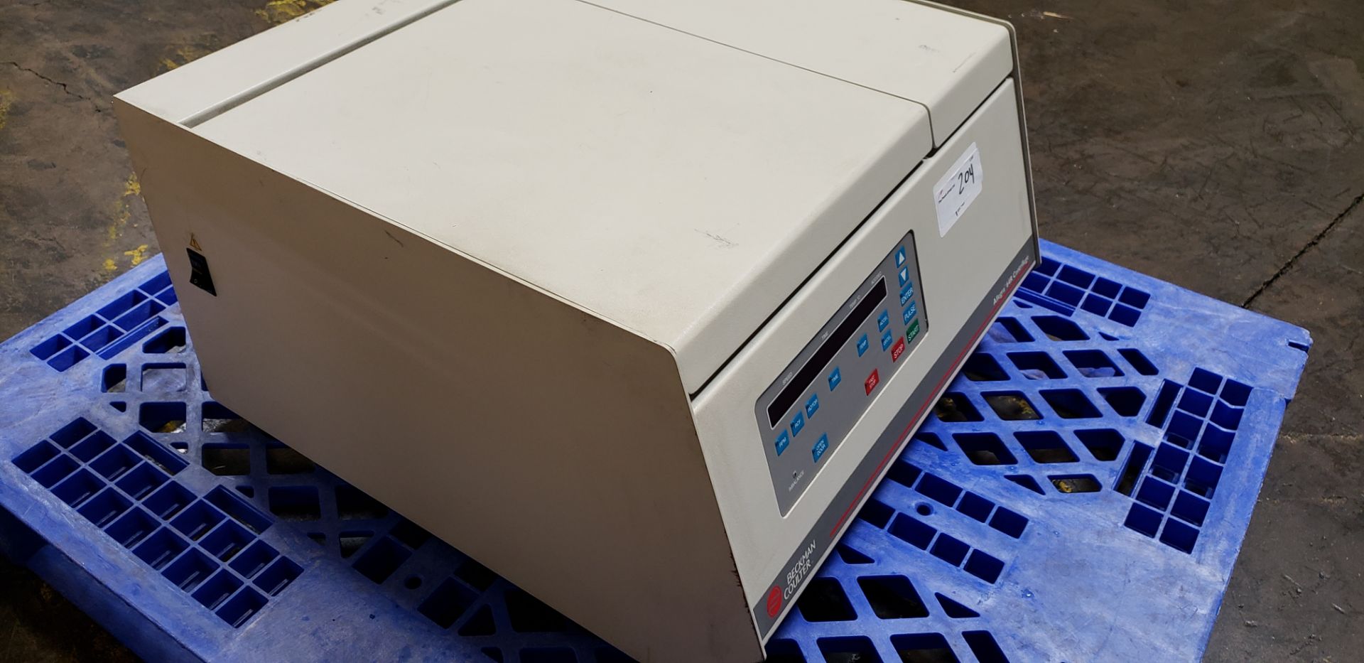 Beckman Coulter Benchtop Centrifuge - Image 9 of 10