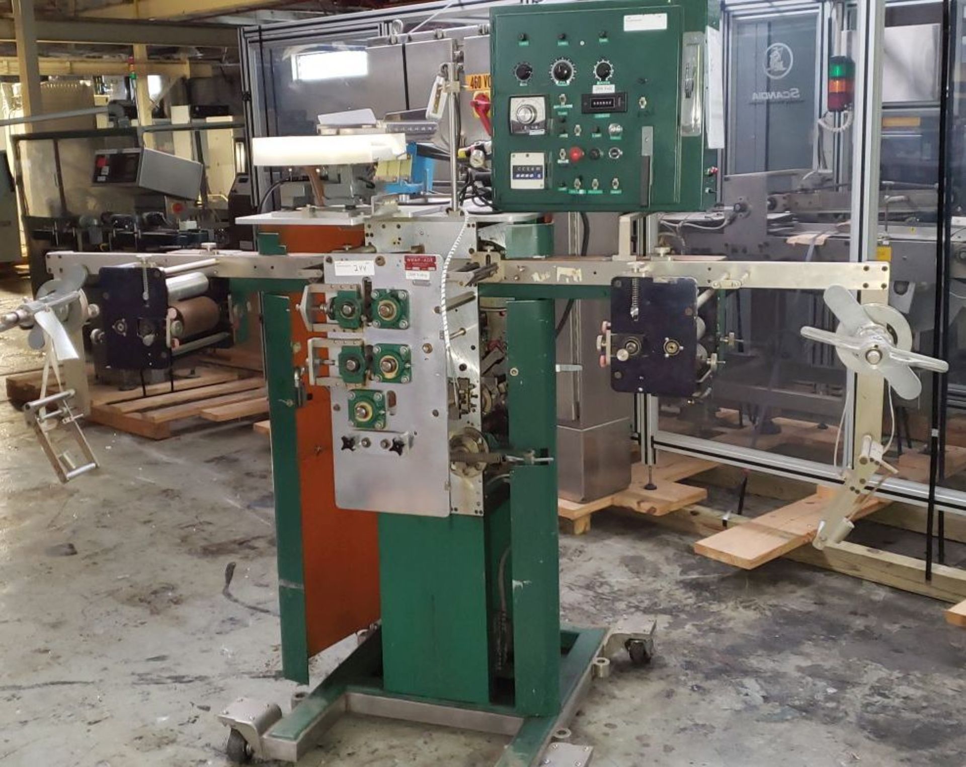 Wrapade vertical strip parker, model UPH2