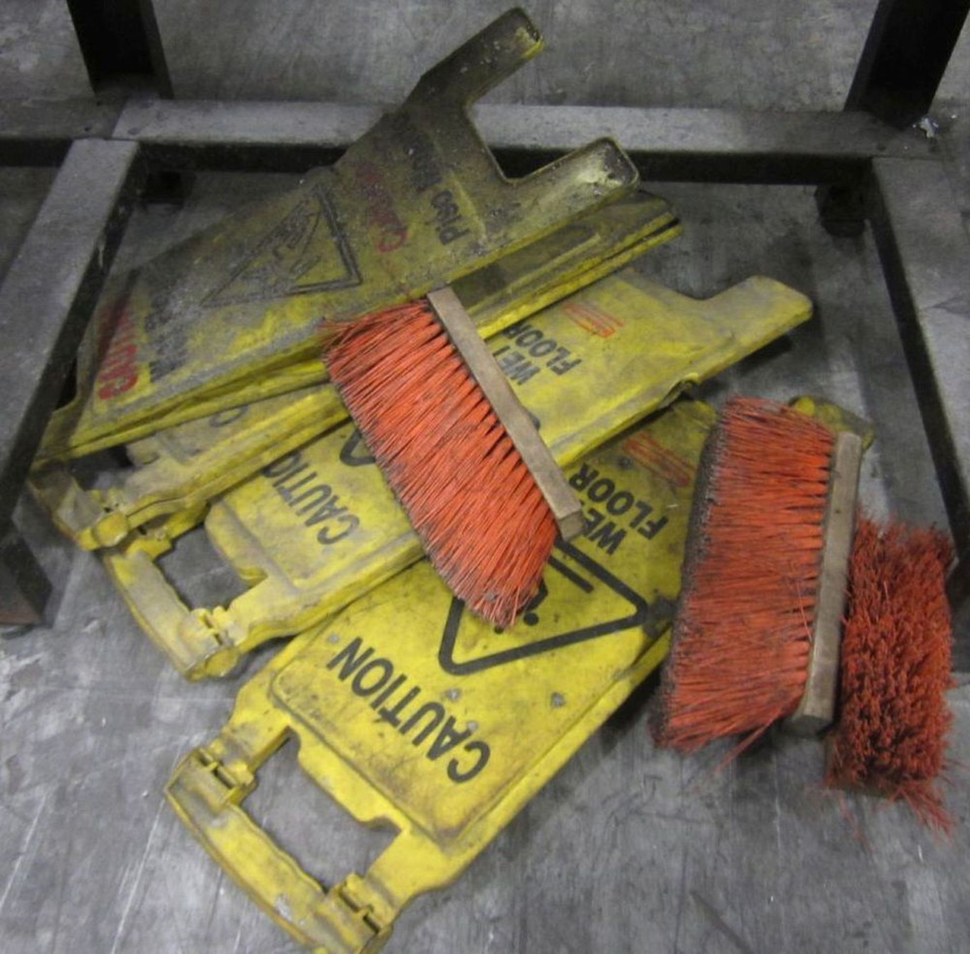 WET FLOOR SIGNS & BROOM HEADS