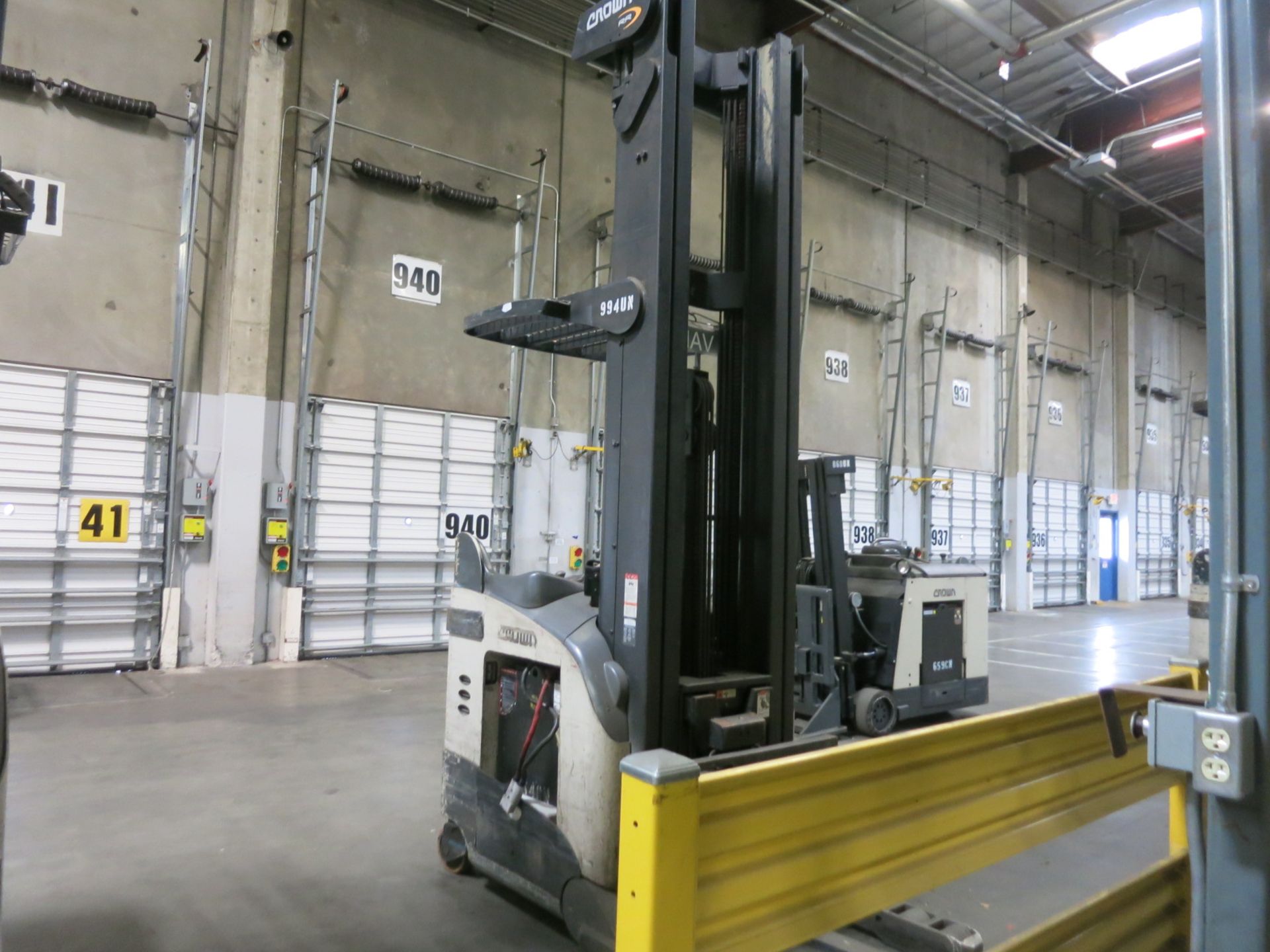 Forklift - Image 2 of 3