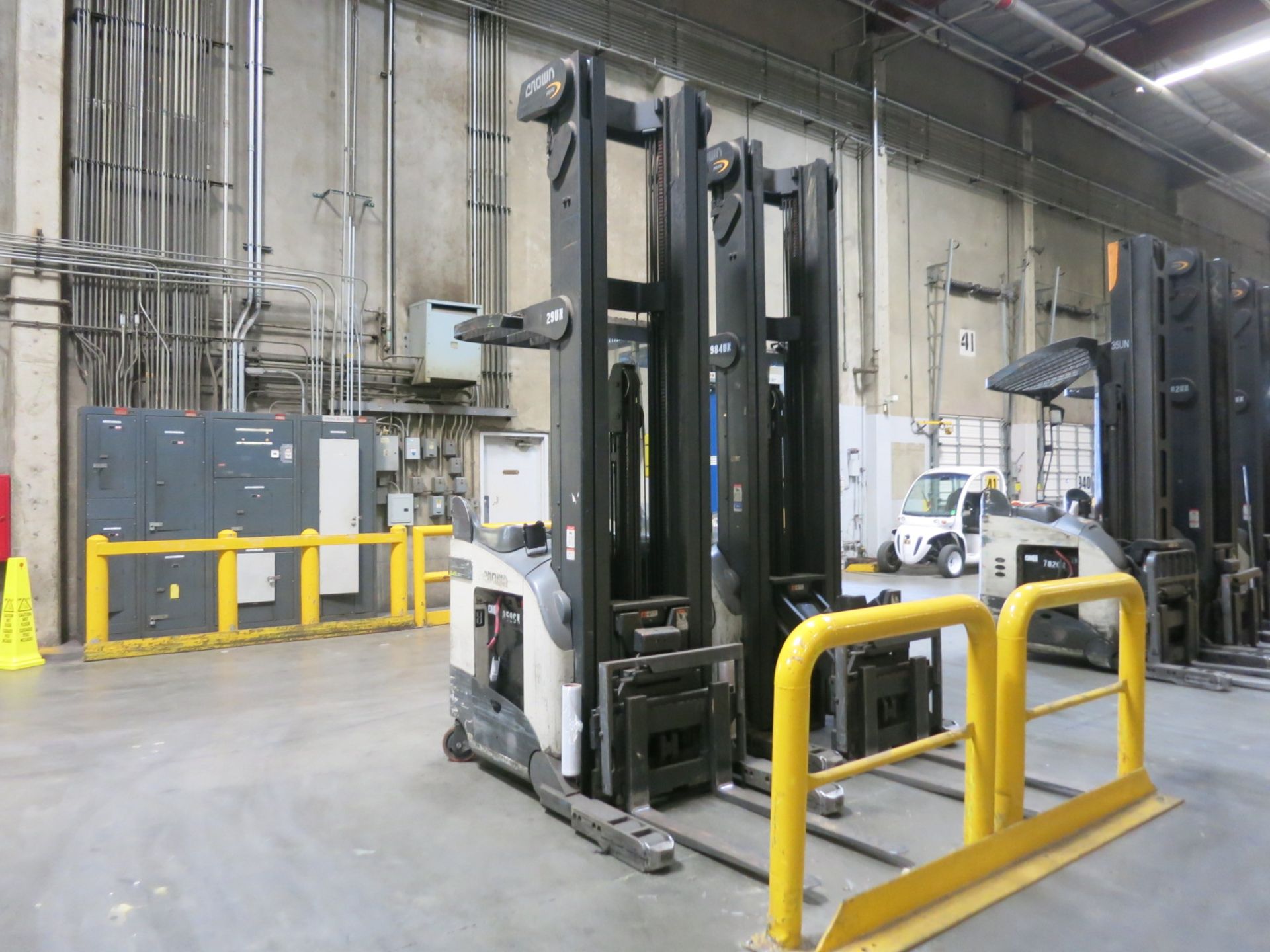 Forklift - Image 2 of 3