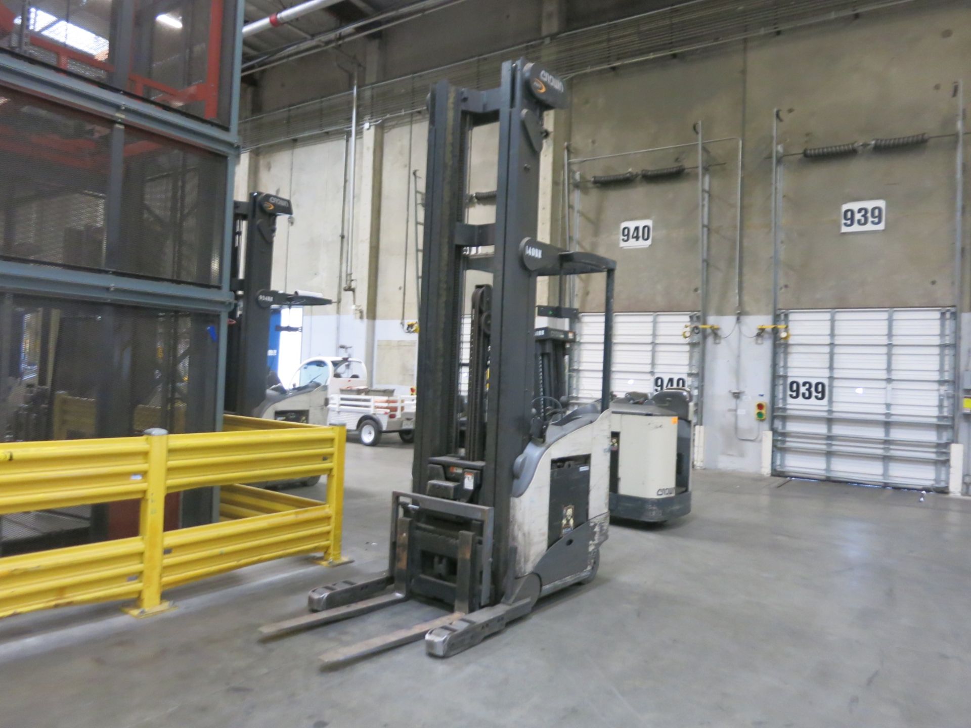 Forklift - Image 2 of 3