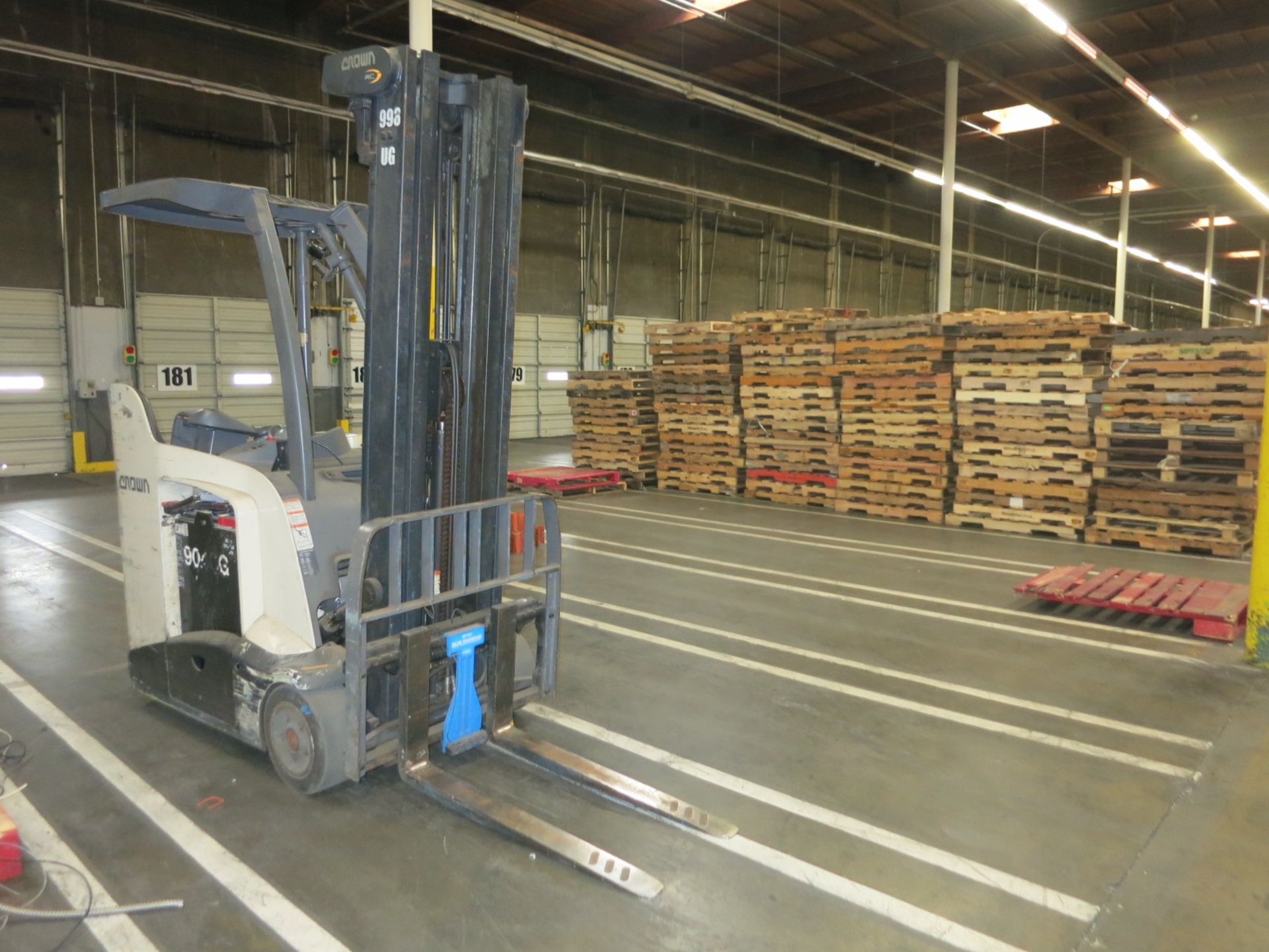 Forklift - Image 2 of 3