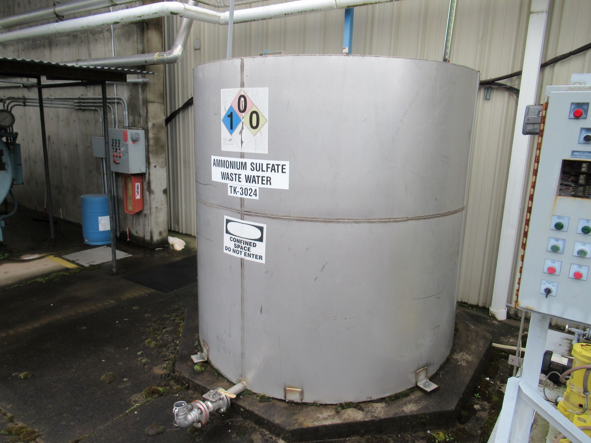 2000 Gal Storage Tank - Image 2 of 2