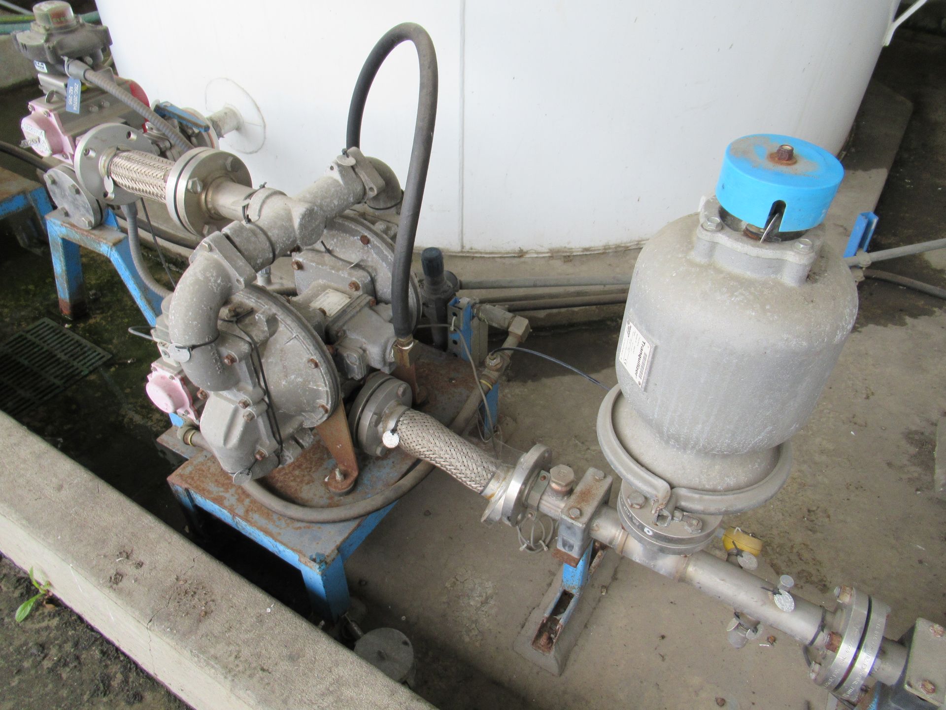 Double Diaphragm Pumps - Image 3 of 7