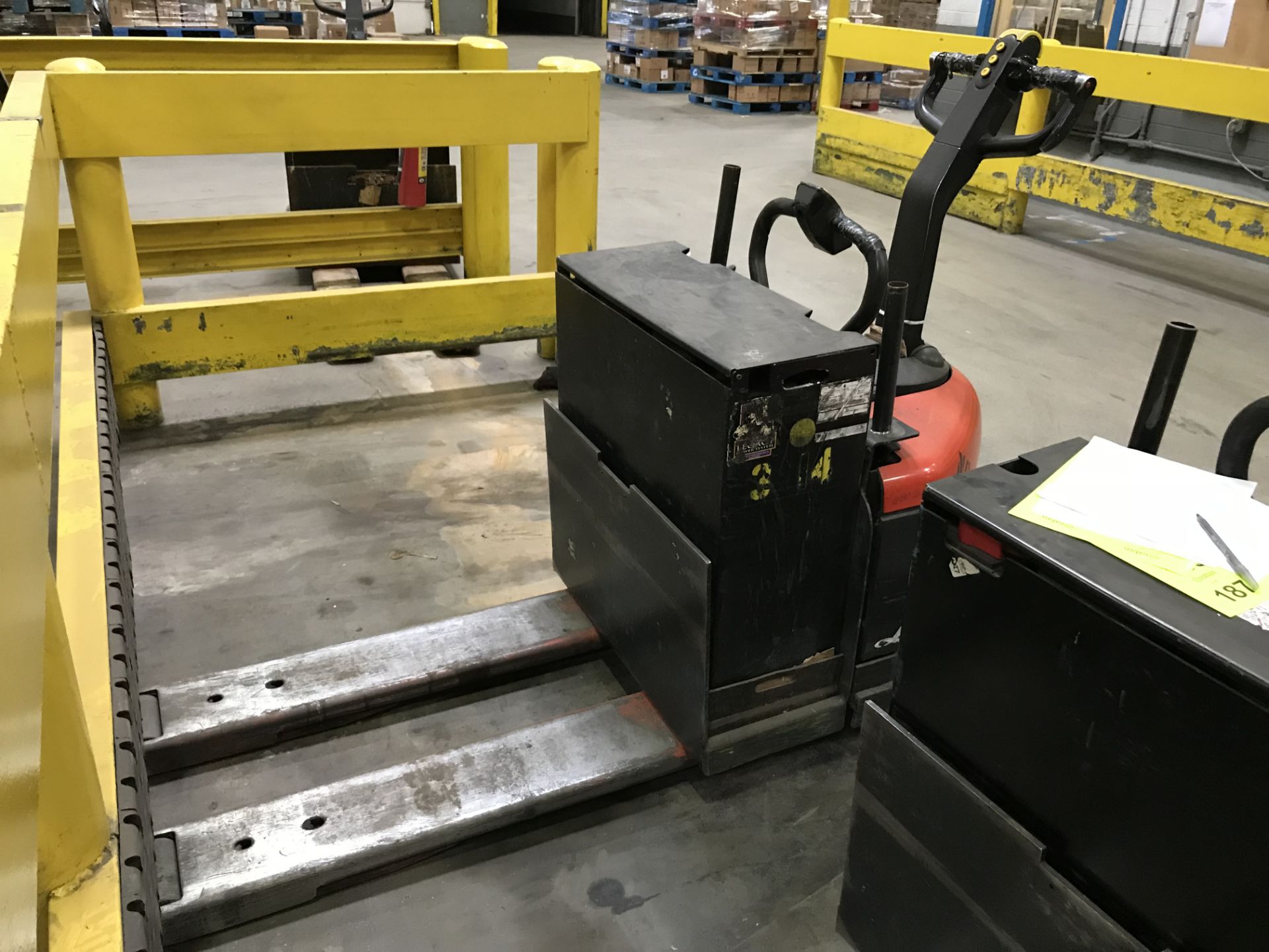 Electric Pallet Jack - Image 2 of 4