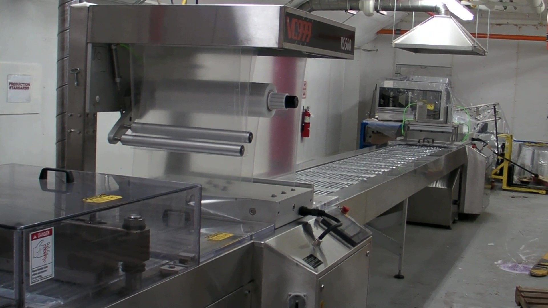 VC999 Rollstock Thermoforming Machine - Image 3 of 10