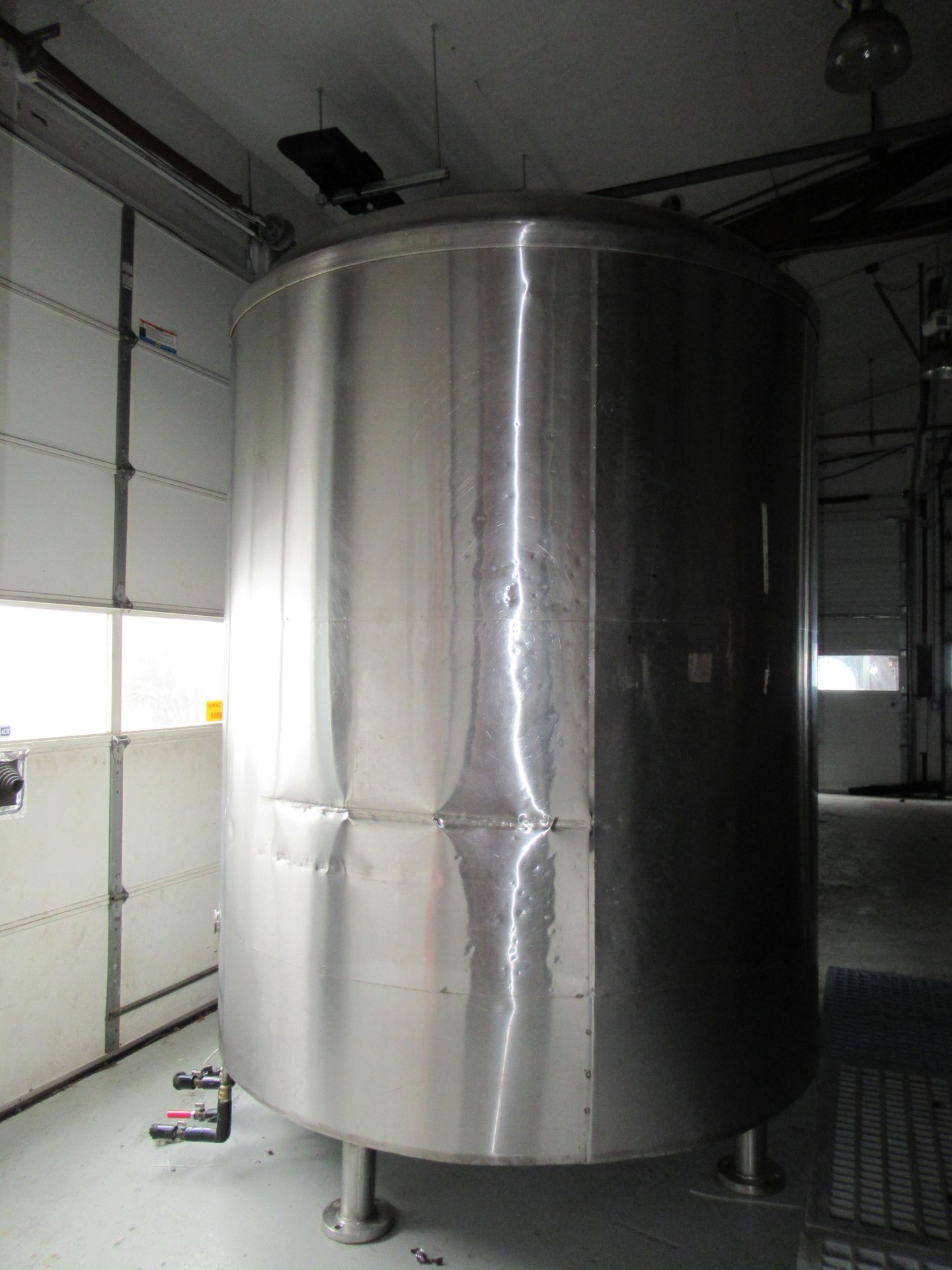 40 BBL Stainless Steel jacketed Brite beer tank - Image 2 of 5