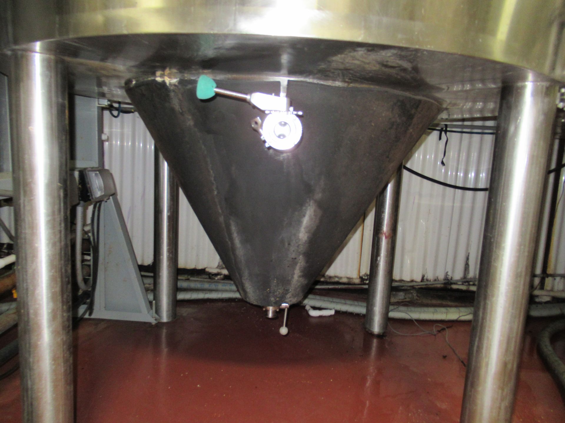 Stainless Steel Specialists 30 BBL Stainless Steel Cone Bottom jacketed fermenter - Image 4 of 4