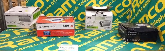 3x Assorted digital camcorders & 1x Digital camera