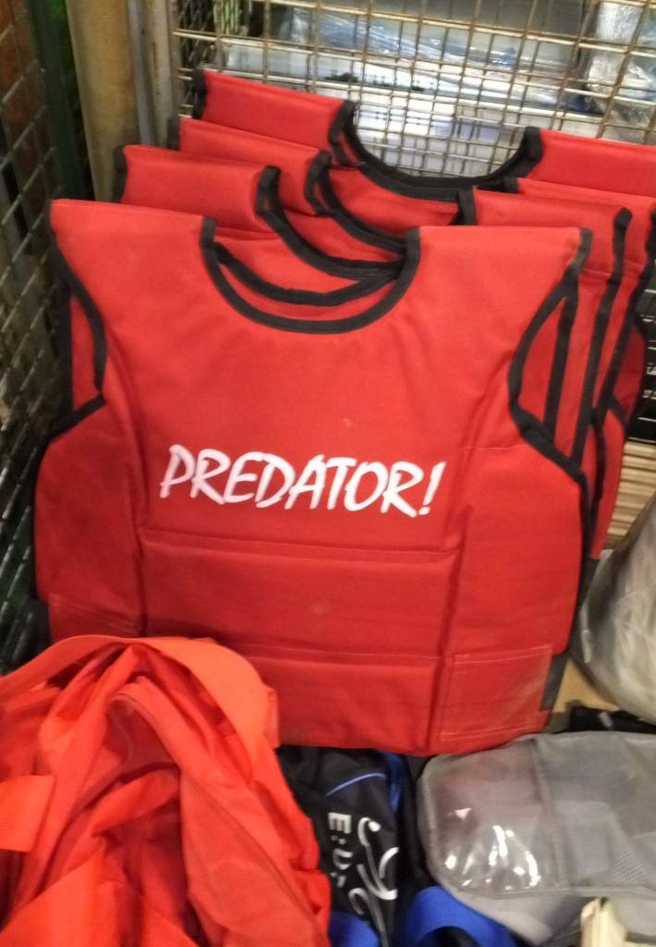 Various sporting equipment - Predator padded vests, sports bags & nets - Image 2 of 4
