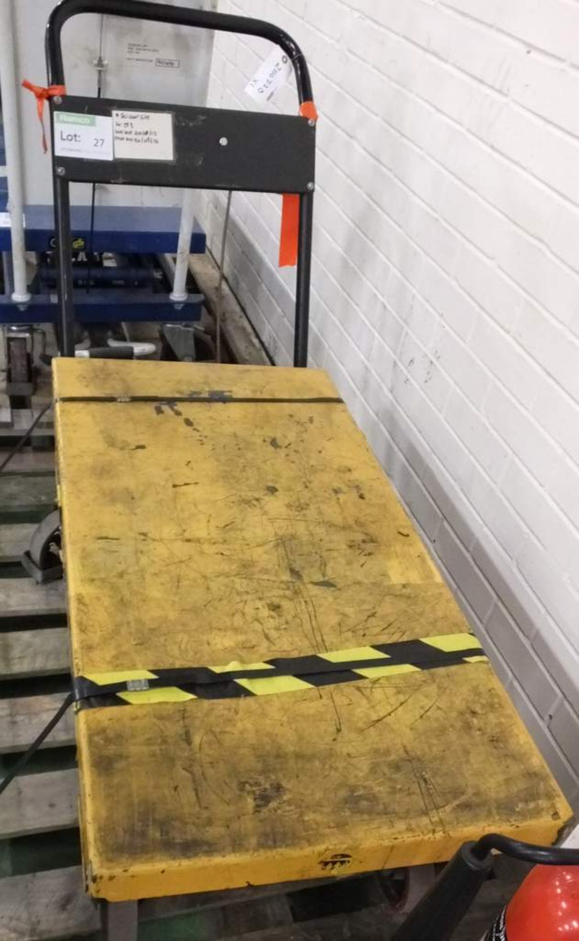 350kg Table lift - Image 2 of 3