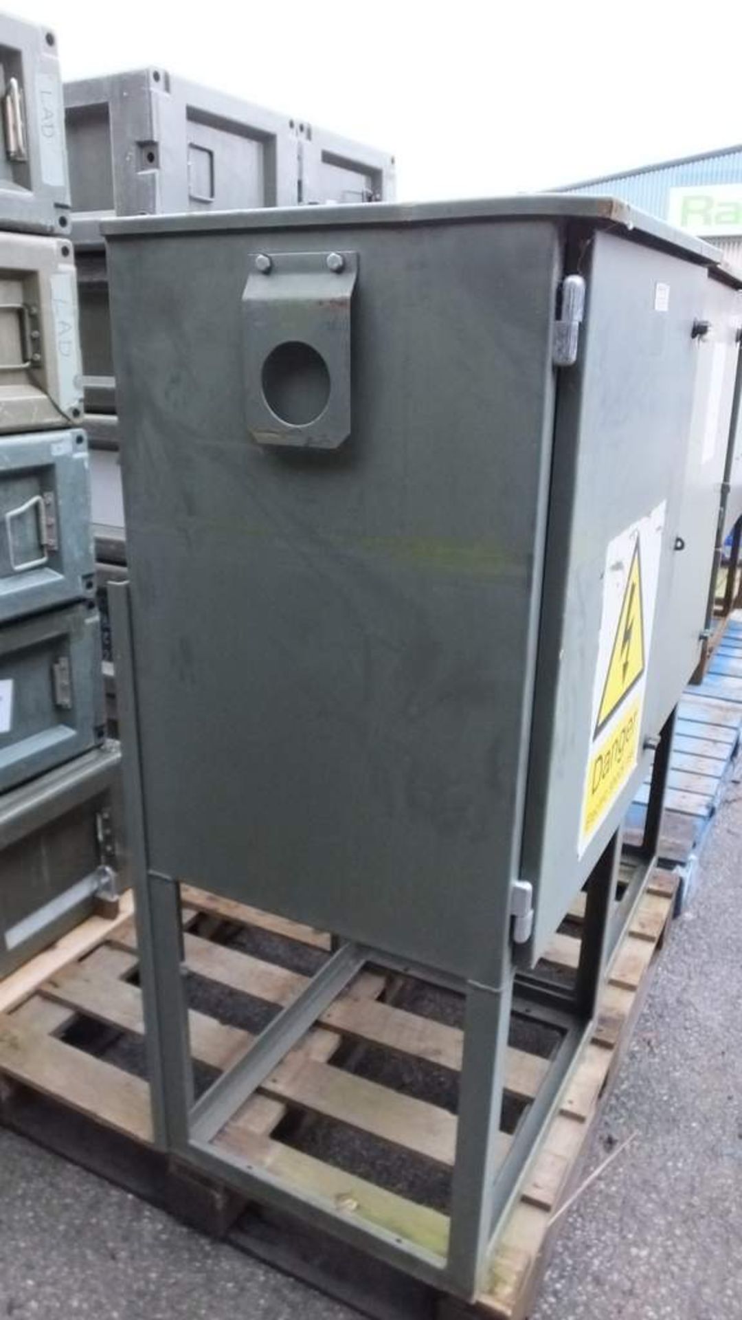 Lewden UCU 415v power distribution boxes - Image 2 of 2