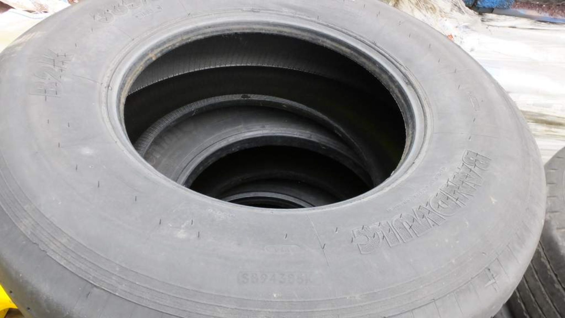 3x Used tyres - 355/65r 22.5 - Image 3 of 3