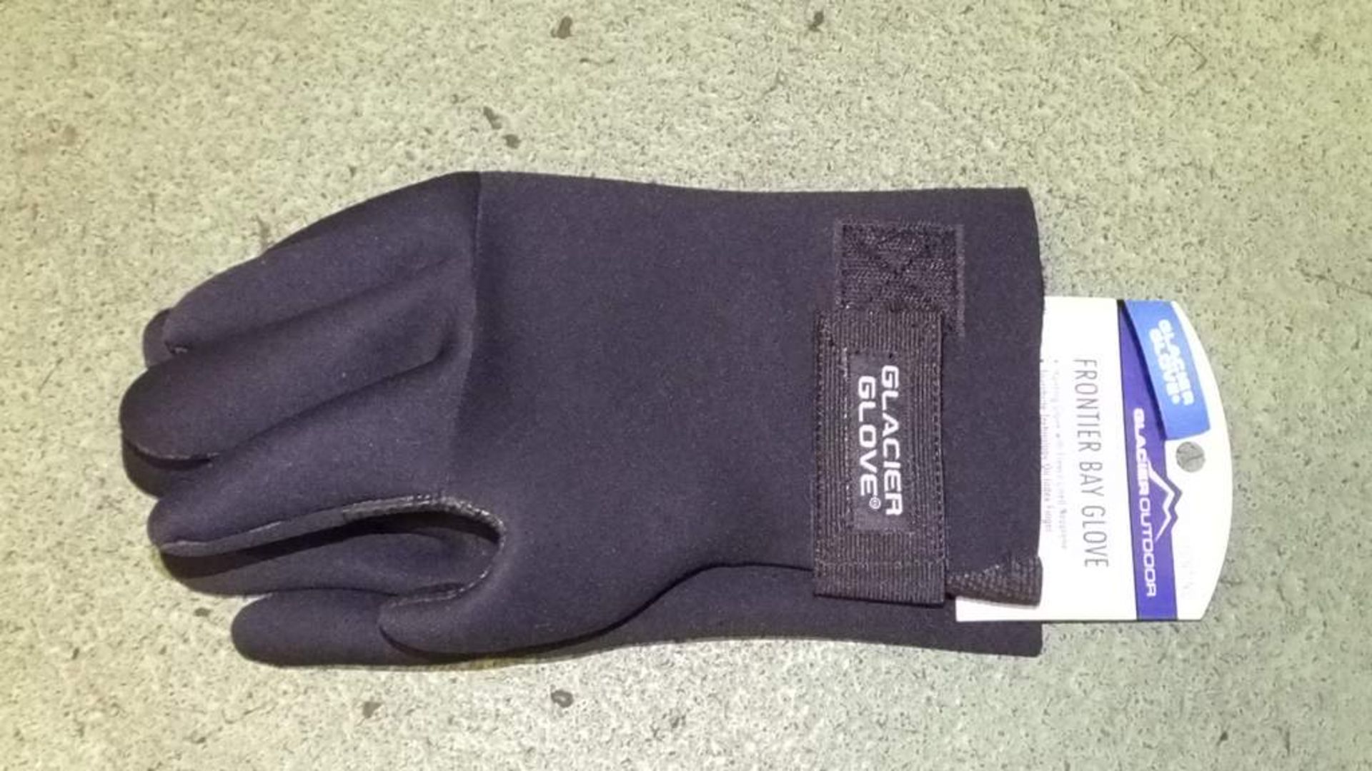 10x Glacier Neoprene gloves - Medium - Image 2 of 2