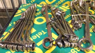 Various sized ring spanners