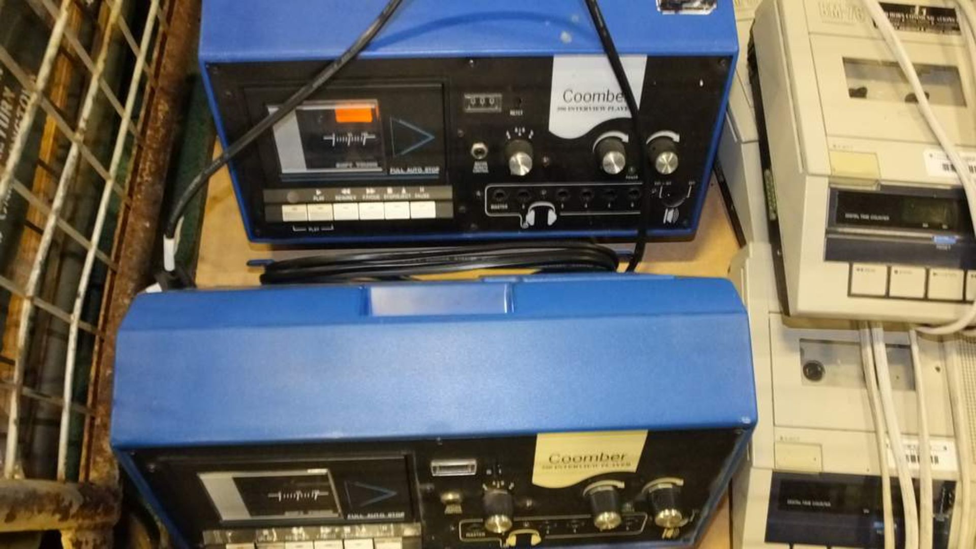 Various electronics - coomber tape recorder, Neal tape recorder & Sony transcriber - Image 2 of 4