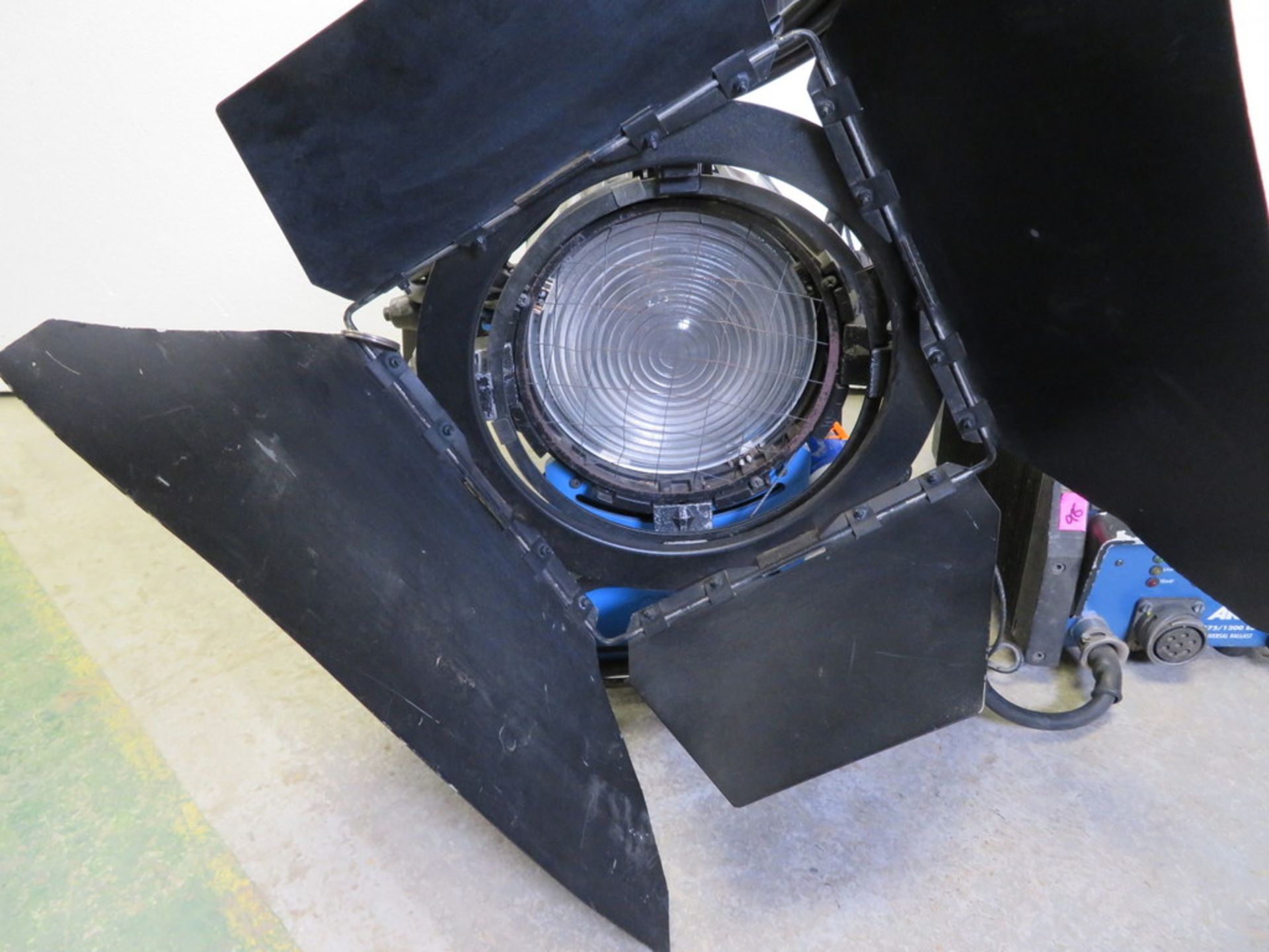 1 x Arri 1.2Kw MSR fresnel c/w electronic ballast & header cable - Image 3 of 5