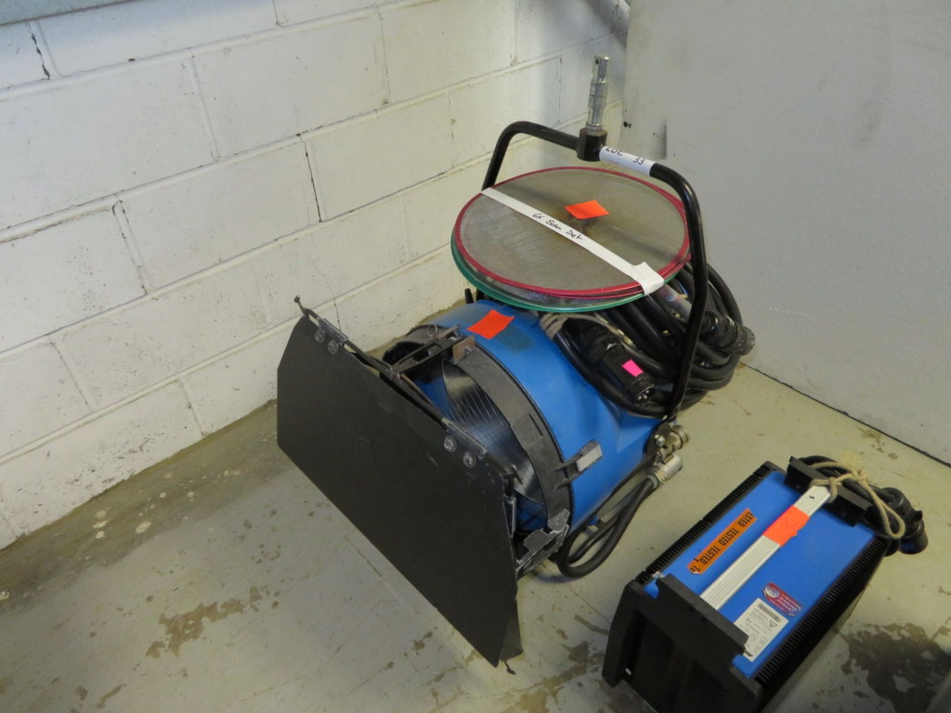 1 x Arrisun 6Kw MSR PAR Kit c/w electronic ballast, header cable, lenses & scrims - Image 2 of 7