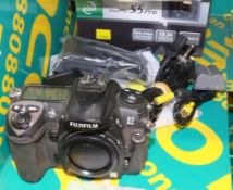 Fujifilm S5 Pro Camera, accessories