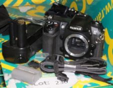 Fujifilm S5 Pro Camera, accessories