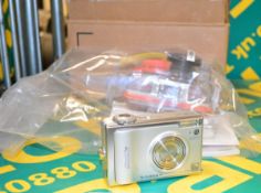 Fujifilm FinePix F10 Digital Camera. Waterproof Camera Case For F10