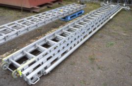 Triple Extension Ladder 5.85m Unextended