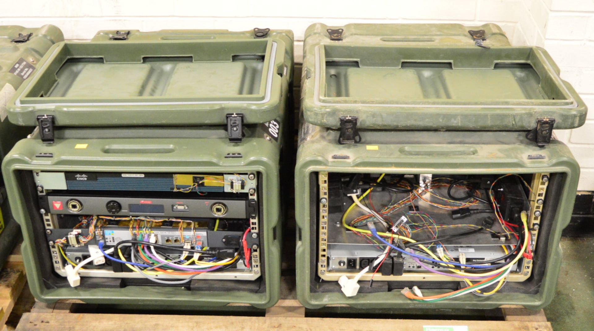 2x Electronic Equipment In Water Resistant Cases NSN 8145-99-152-7704 930mm x 580mm x 410m