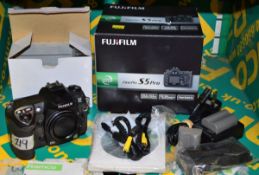 Fujifilm FinePix S5 Pro Digital Camera Body With 2x Batteries & Charger