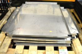 7x Metal Trays With Notched Corners 970mm x740mm