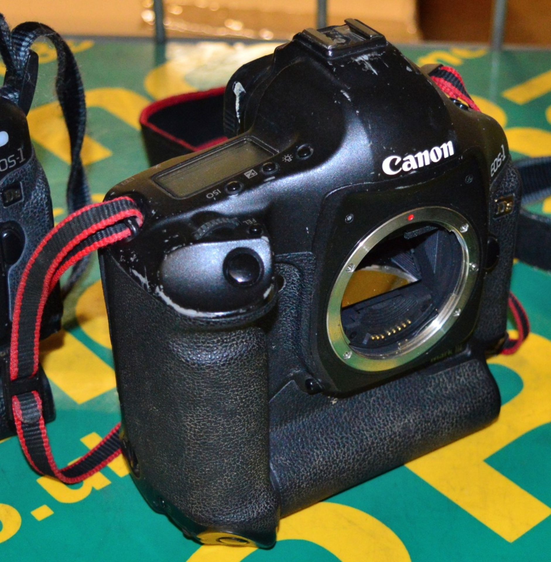 Canon EOS-1 Digital Camera Body - No Battery - Image 2 of 3