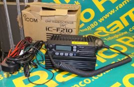 I-COM UHF transceiver IC-F210, mic