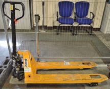 Pallet Truck - May Need Repair / Refurbishment